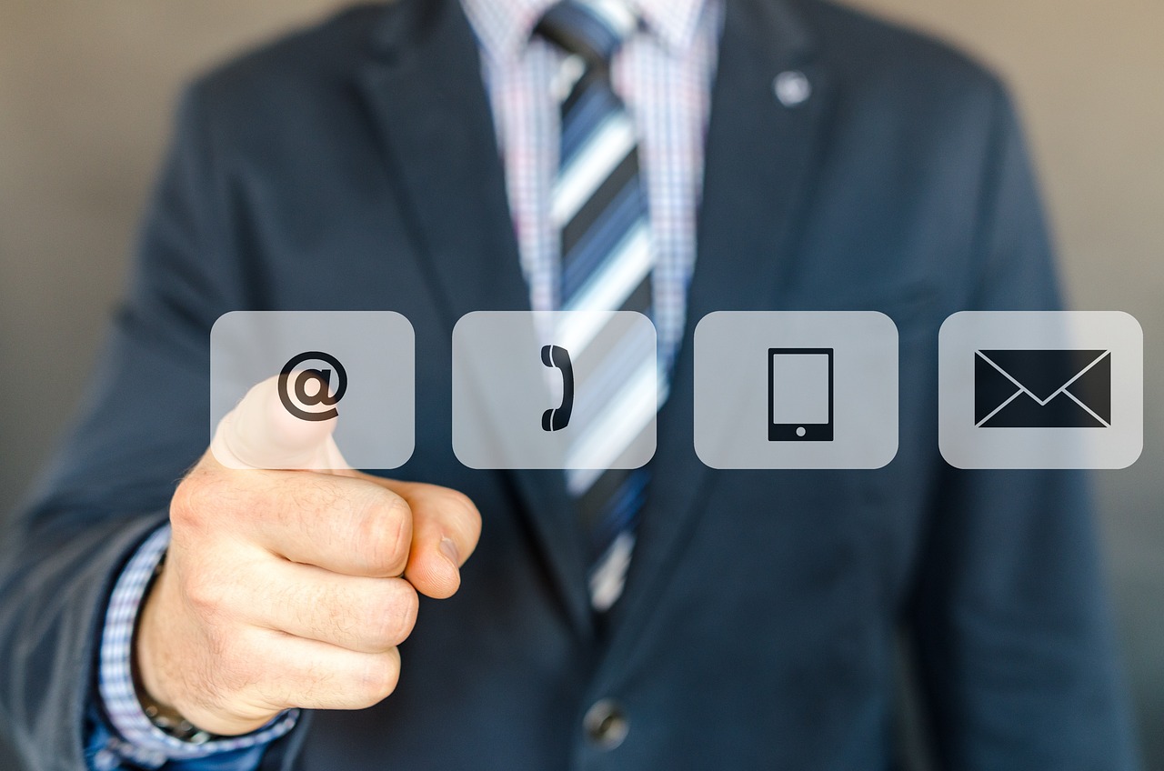 découvrez comment rédiger un email de suivi efficace pour renforcer vos relations professionnelles. apprenez des astuces pour élaborer un message engageant qui favorise la communication et stimule les réponses.